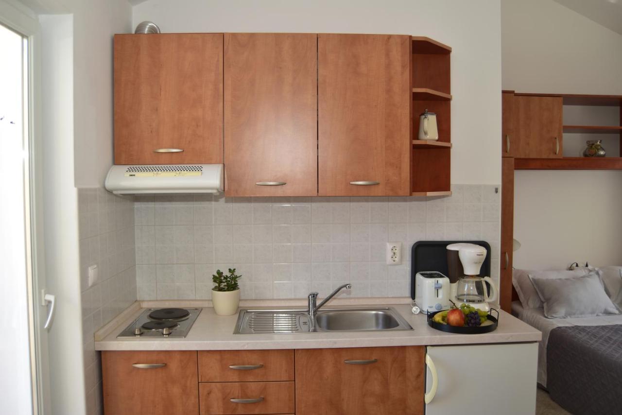 Old Town Studio Apartments Макарска Екстериор снимка