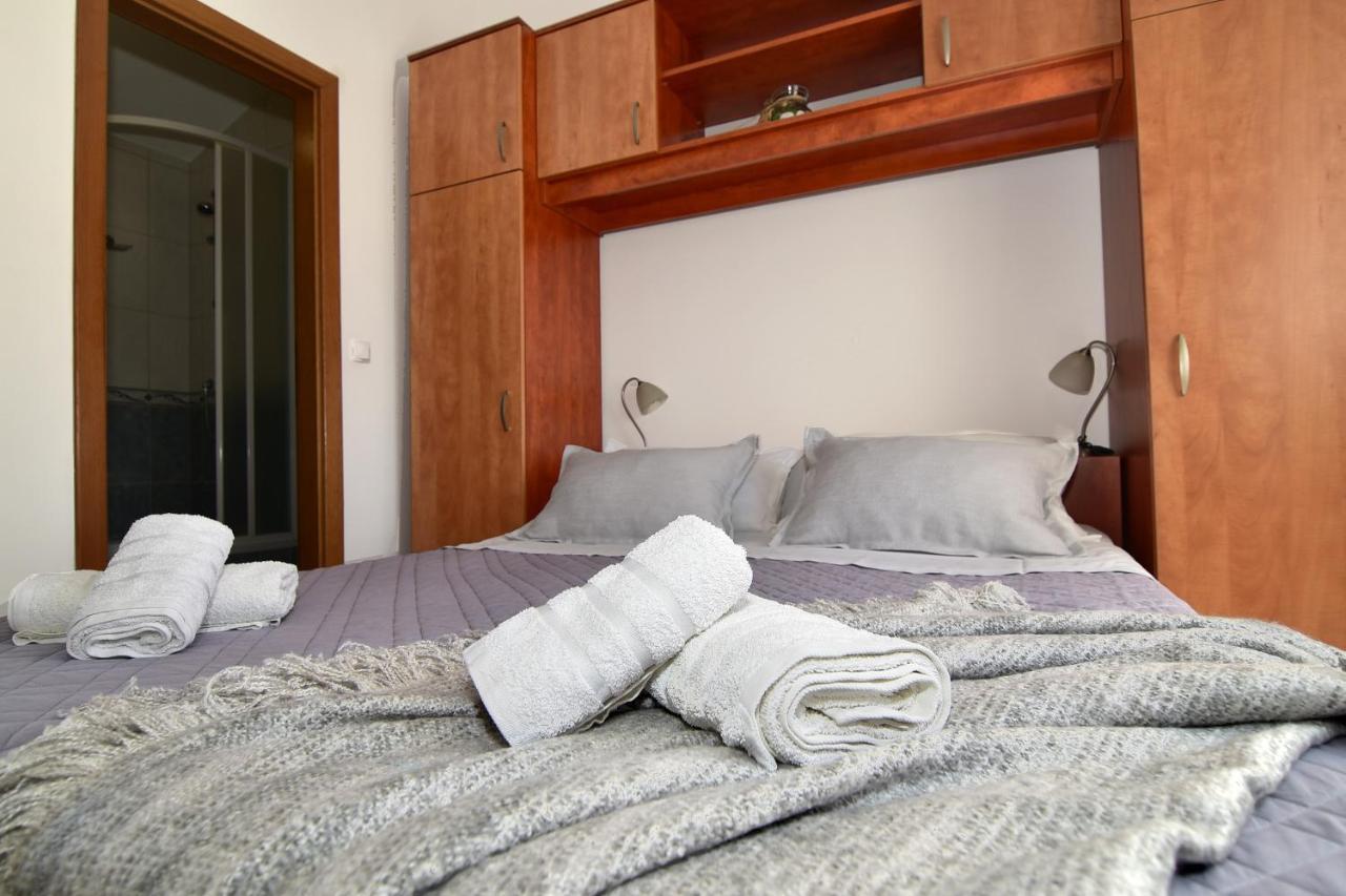 Old Town Studio Apartments Макарска Екстериор снимка