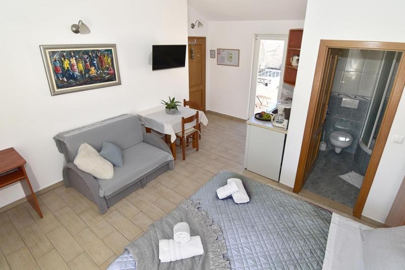 Old Town Studio Apartments Макарска Екстериор снимка