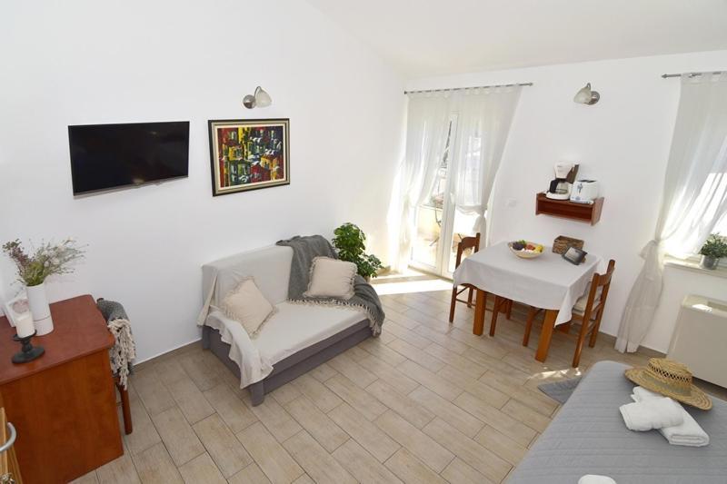 Old Town Studio Apartments Макарска Екстериор снимка